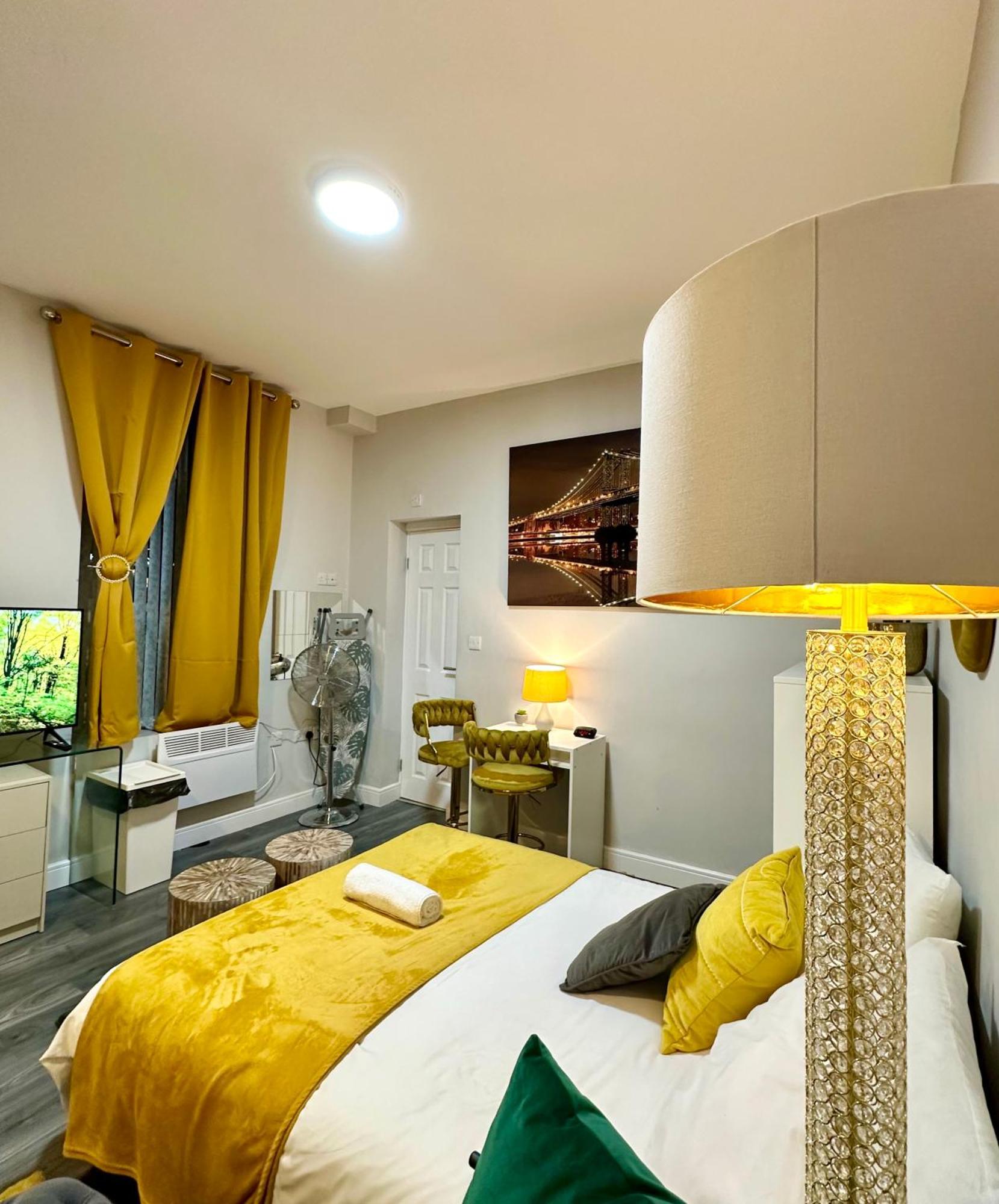 Private Luxurious City Studio-Daily,Weekly,Monthly Birmingam Exterior foto