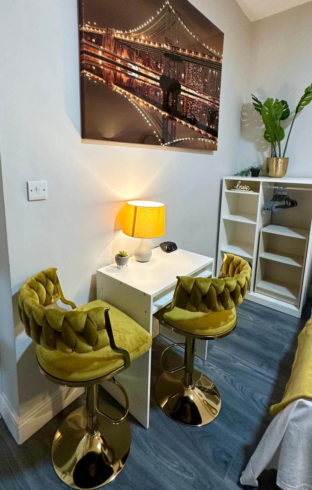 Private Luxurious City Studio-Daily,Weekly,Monthly Birmingam Exterior foto